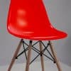 Silla roja asiento pp patas en madera maciza