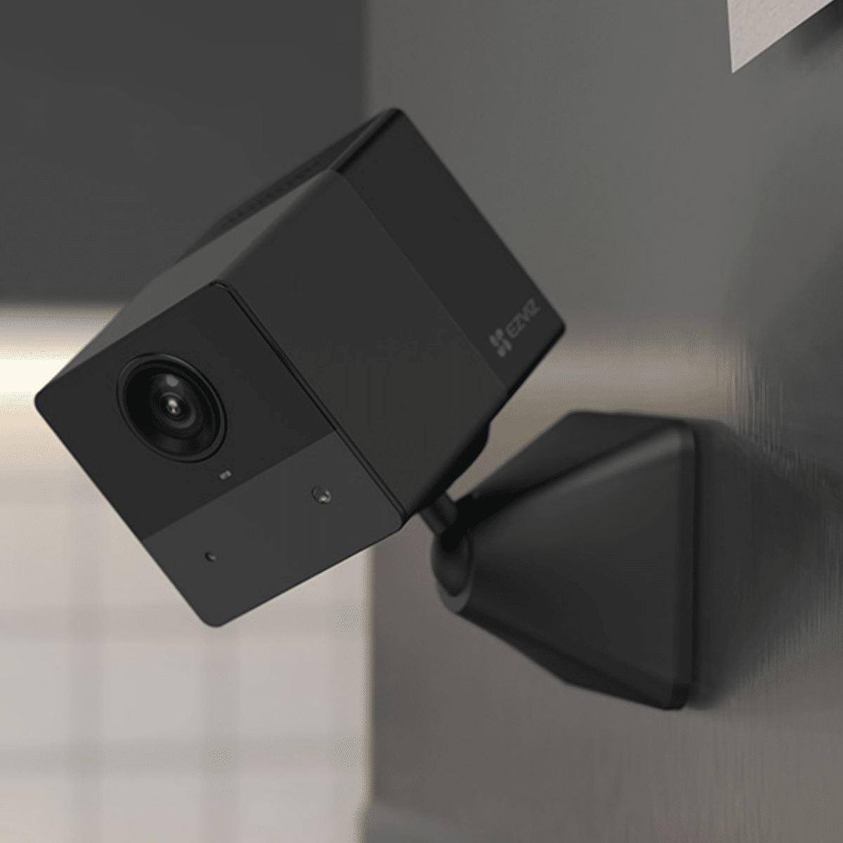 Camara 4G Ezviz CB2 FHD negra con bateria Vision Nocturna