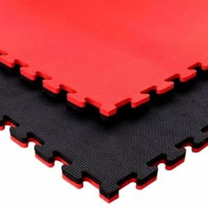 Piso Tatami Randers negro/rojo 1m x 1m x 2cm (1 unidad)