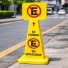 Cartel Cono Cuadrado ''No Estacionar